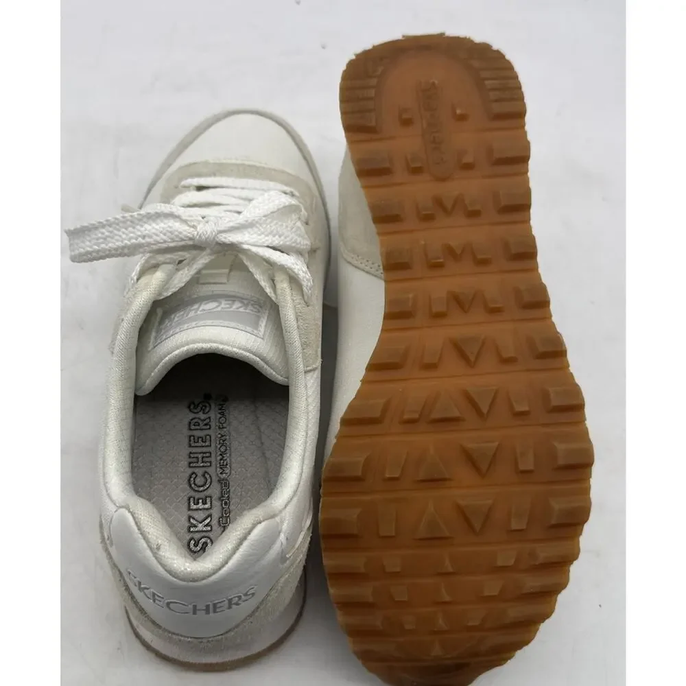 Skechers nearly new